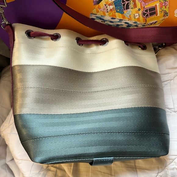 Harveys on Ice park hopper - Picture 6 of 7